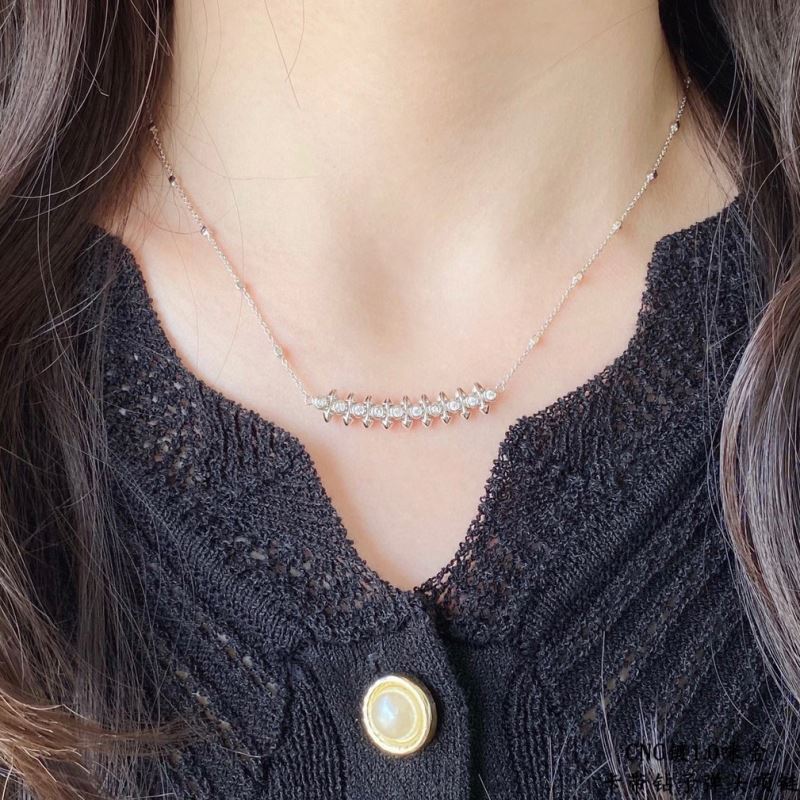Ca*t*er necklaces